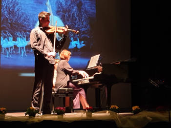 Ivan Zakharov (violino) ed Elena Falkon (piano) in concerto