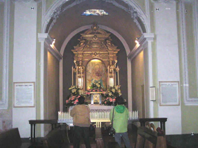 Altare della Madonna del Miracolo