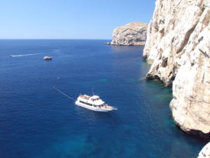 Scalinata di 654 gradini che si snoda sul massiccio di Capo Caccia che conduce alle grotte di Nettuno.