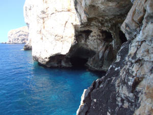 Scalinata di 654 gradini che si snoda sul massiccio di Capo Caccia che conduce alle grotte di Nettuno.