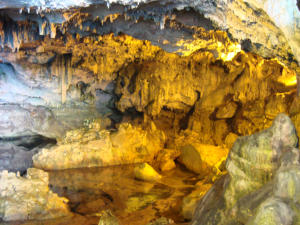 Ingresso delle grotte di Nettuno