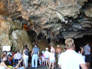 Ingresso delle grotte di Nettuno