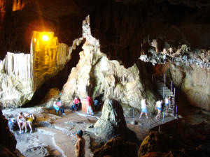 Ingresso delle grotte di Nettuno