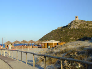 Spiaggia di Villasimius sullo sfondo la torre