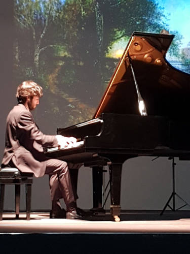 Simone Cernuschi in Concerto