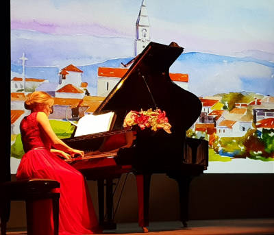 Alena KHMELINSKAIA in concerto - con proiezione dei dipinti di  Irene YASKEVICH (pittrice)
