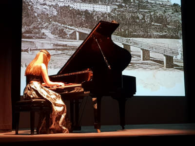 Angelica RYZHAK in concerto