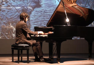 Simone Cernuschi in concerto
