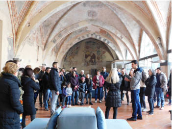 nei saloni del castello con la guida Claudio